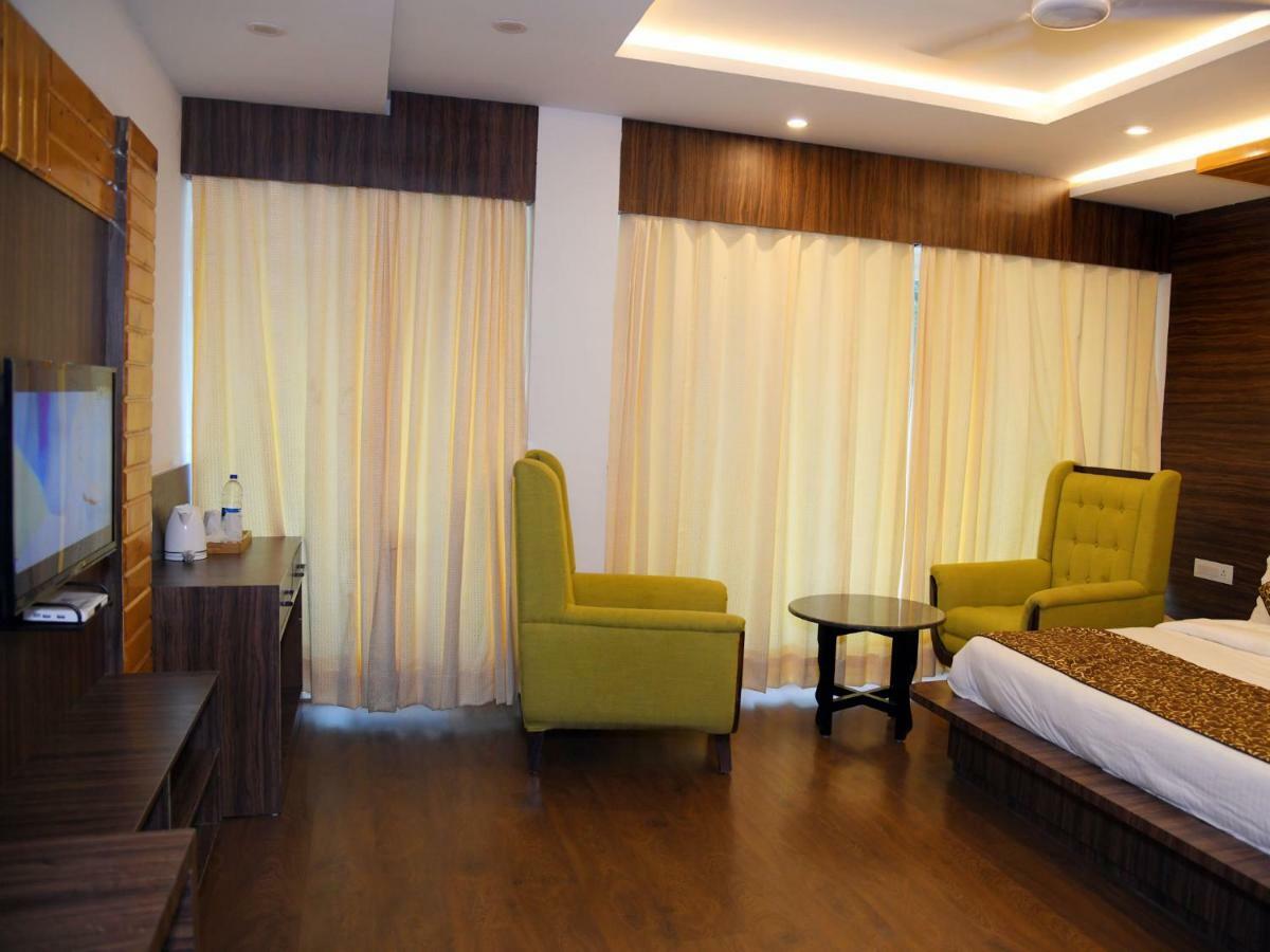 Hotel Trinity Heights 麦罗肯机 外观 照片