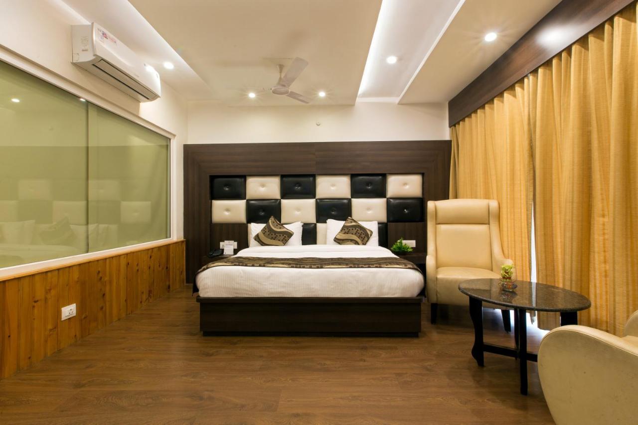 Hotel Trinity Heights 麦罗肯机 外观 照片